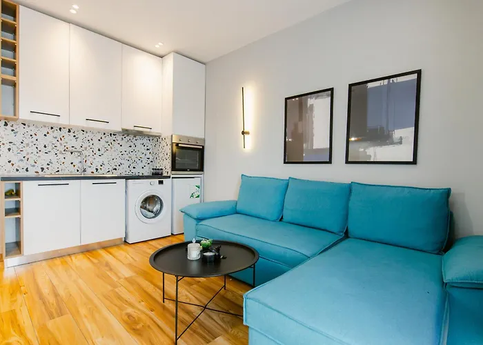 Durres Str Modern Apartments - The Nest